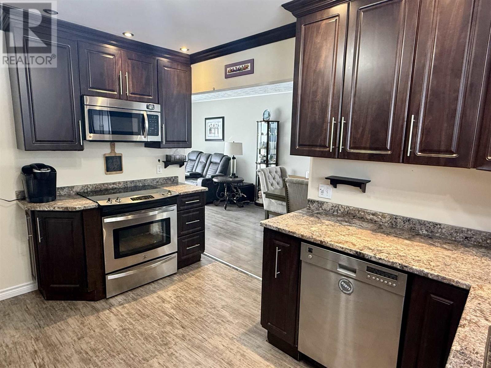 24 Axmith AVE, Elliot Lake, Ontario, P5A1B7 — Photo 15