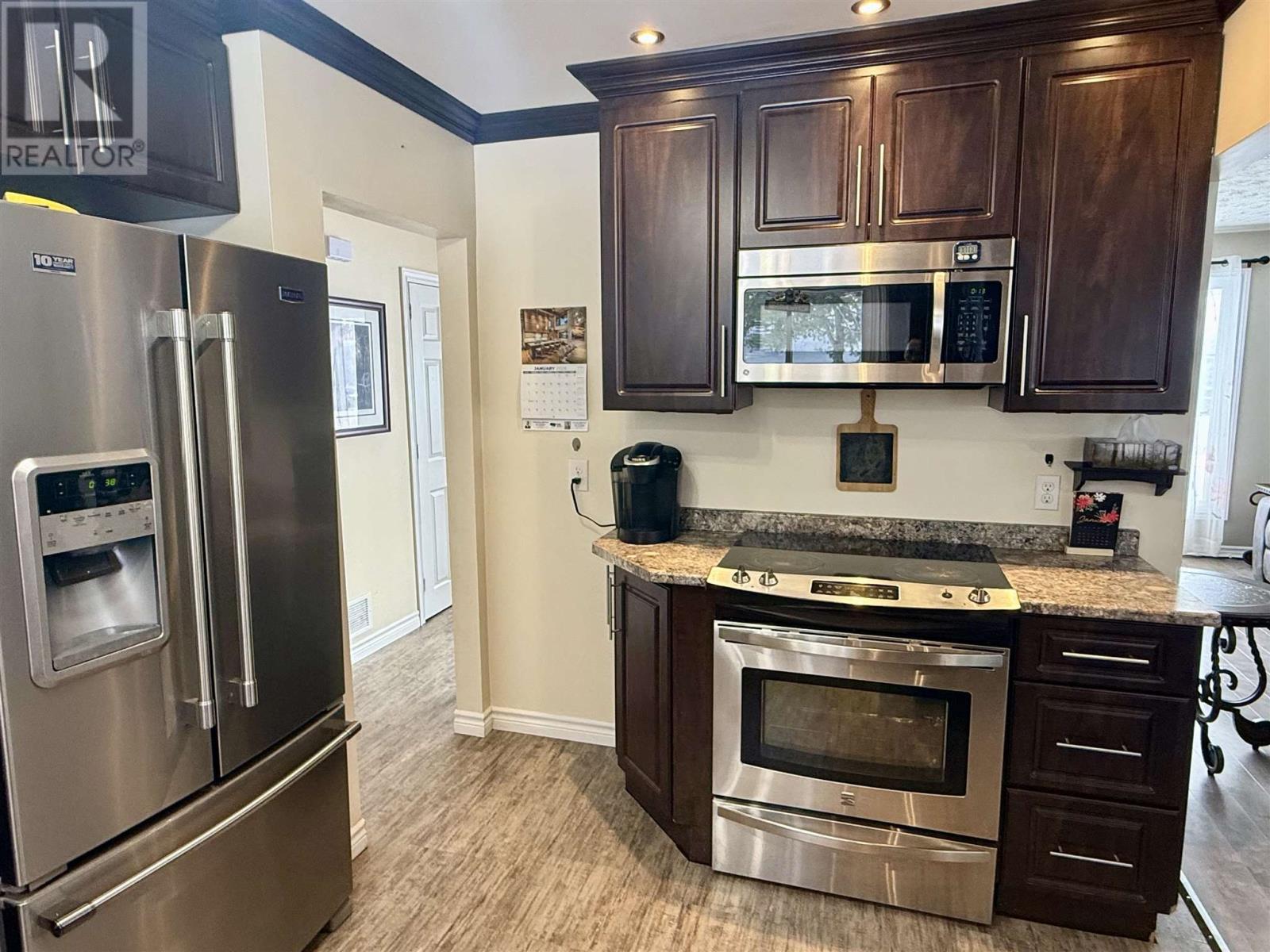 24 Axmith AVE, Elliot Lake, Ontario, P5A1B7 — Photo 17