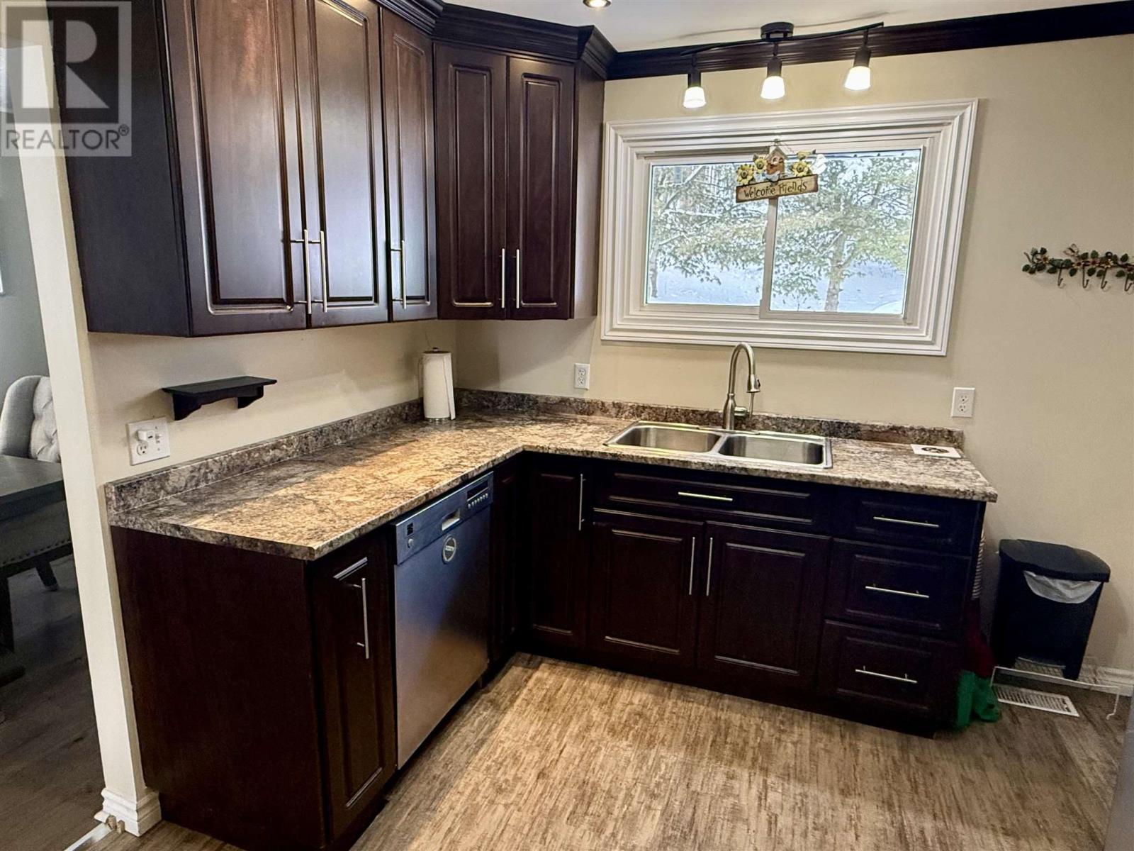 24 Axmith AVE, Elliot Lake, Ontario, P5A1B7 — Photo 18