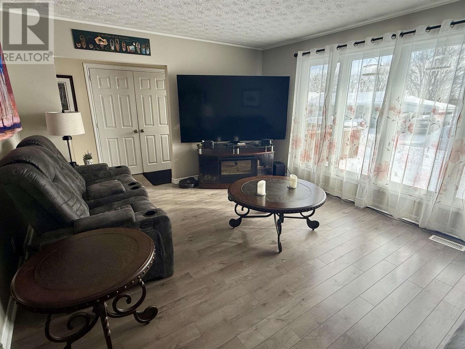 24 Axmith AVE, Elliot Lake, Ontario, P5A1B7 — Photo 26
