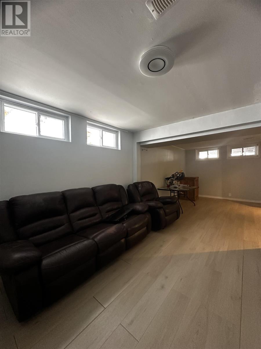 24 Axmith AVE, Elliot Lake, Ontario, P5A1B7 — Photo 48