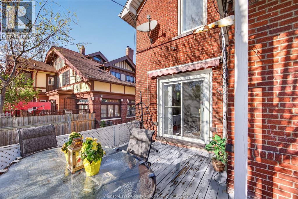 911 Victoria AVENUE, Windsor, Ontario, N9A4N5 — Photo 29