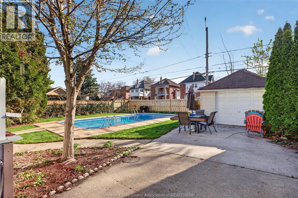 911 Victoria AVENUE, Windsor, Ontario, N9A4N5 — Photo 33