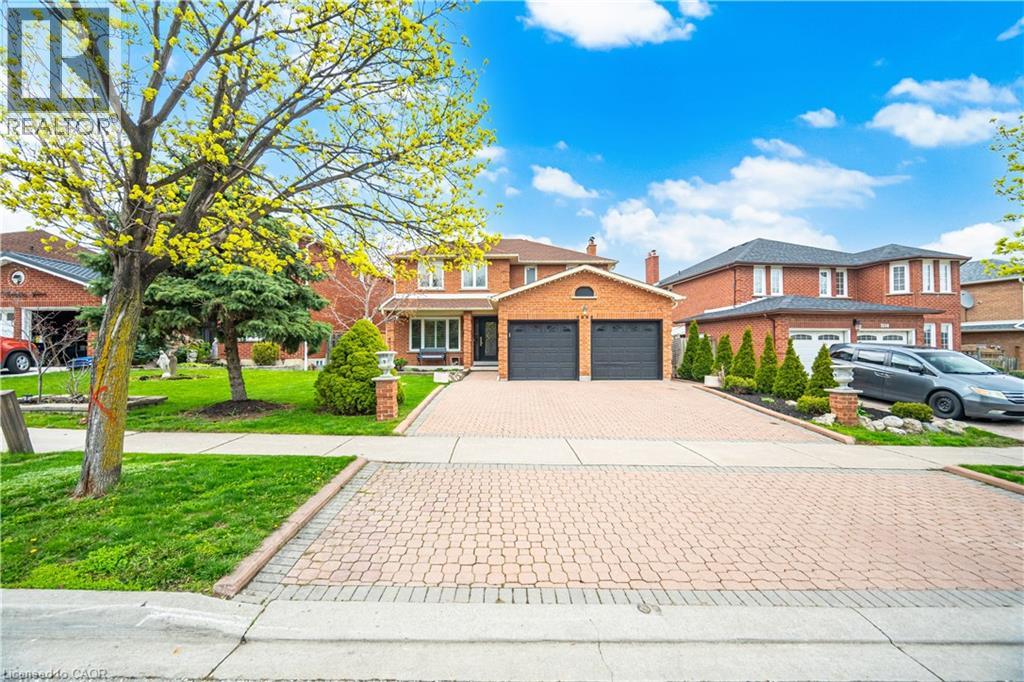 3332 TESTIMONY Square, Mississauga, Ontario, L5B3G2 — Photo 2
