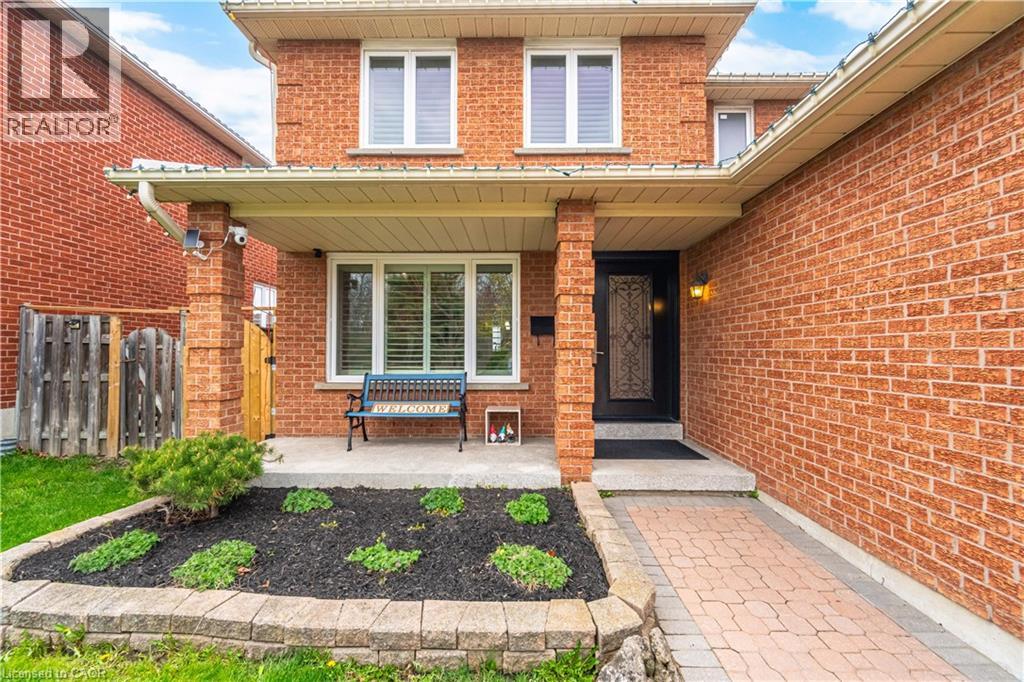 3332 TESTIMONY Square, Mississauga, Ontario, L5B3G2 — Photo 4