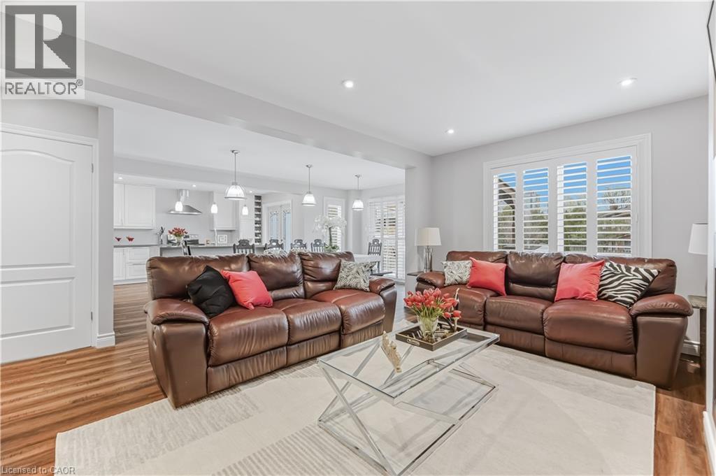 3332 TESTIMONY Square, Mississauga, Ontario, L5B3G2 — Photo 9