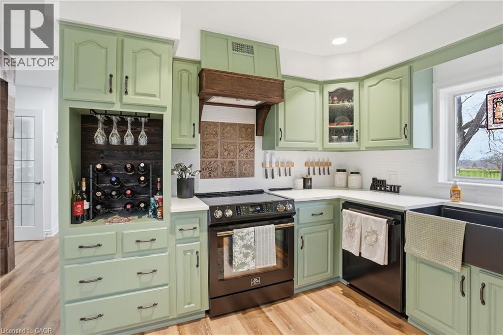 27 BLOSSOM Avenue, Brantford, Ontario, N3T5L9 — Photo 9