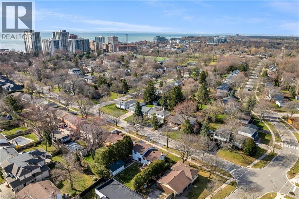 194 SOLINGATE Drive, Oakville, Ontario, L6L3T1 — Photo 44