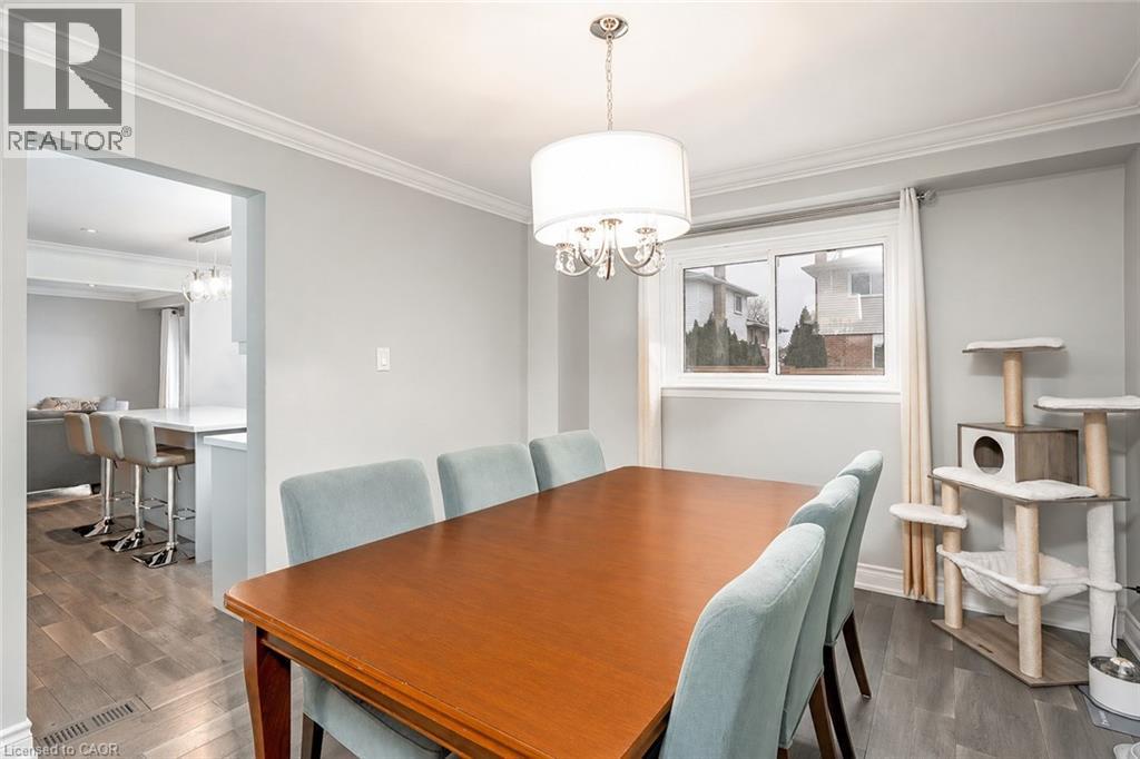 2475 CAVENDISH Drive, Burlington, Ontario, L7P4A5 — Photo 10