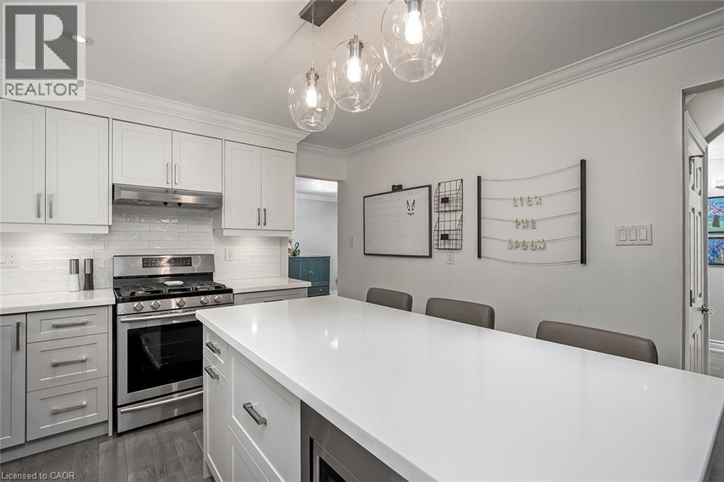 2475 CAVENDISH Drive, Burlington, Ontario, L7P4A5 — Photo 14