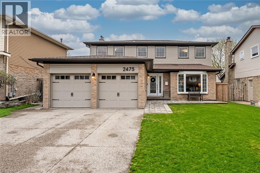 2475 CAVENDISH Drive, Burlington, Ontario, L7P4A5 — Photo 2
