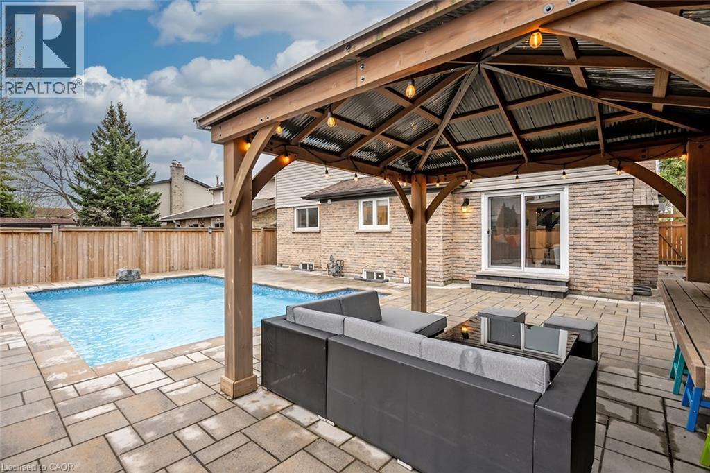 2475 CAVENDISH Drive, Burlington, Ontario, L7P4A5 — Photo 21