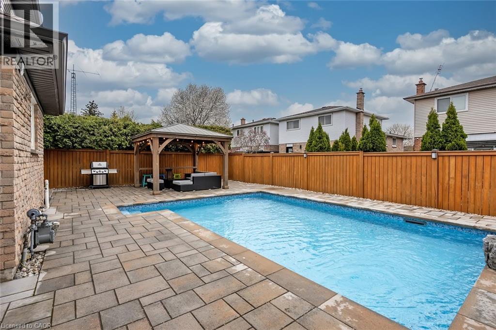 2475 CAVENDISH Drive, Burlington, Ontario, L7P4A5 — Photo 23