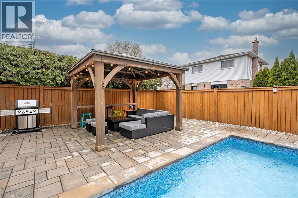 2475 CAVENDISH Drive, Burlington, Ontario, L7P4A5 — Photo 24