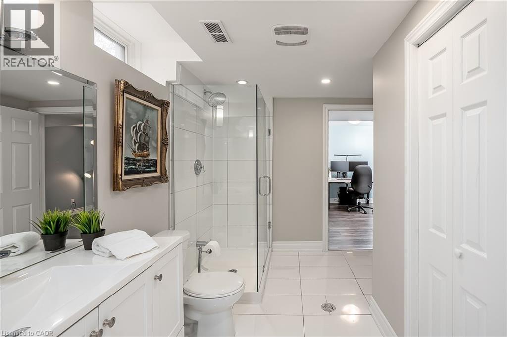 2475 CAVENDISH Drive, Burlington, Ontario, L7P4A5 — Photo 45