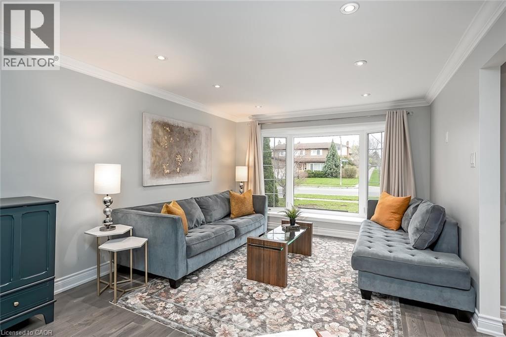 2475 CAVENDISH Drive, Burlington, Ontario, L7P4A5 — Photo 8