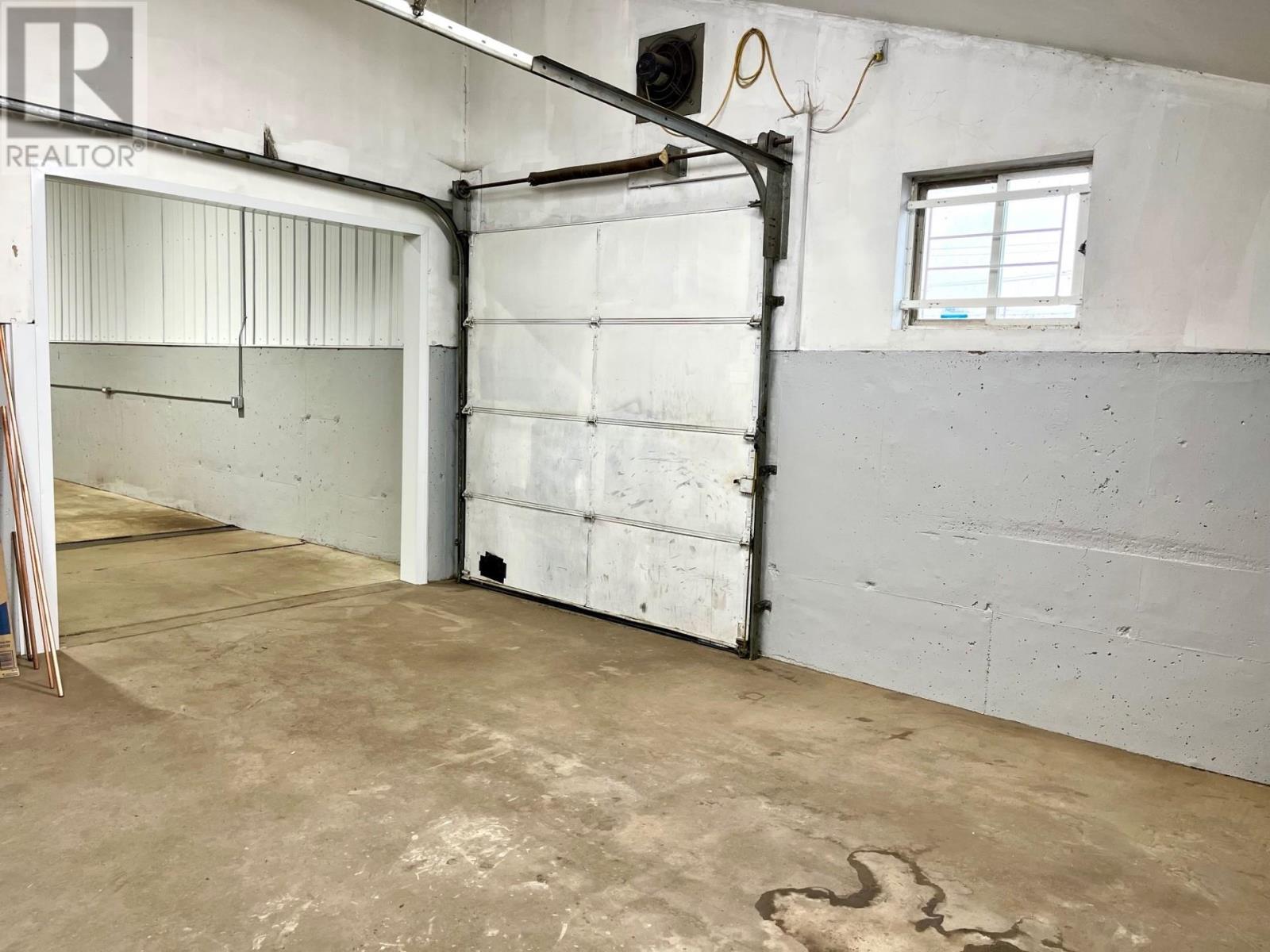 385 Mooney AVE, Thunder Bay, Ontario, P7B5L5 — Photo 35