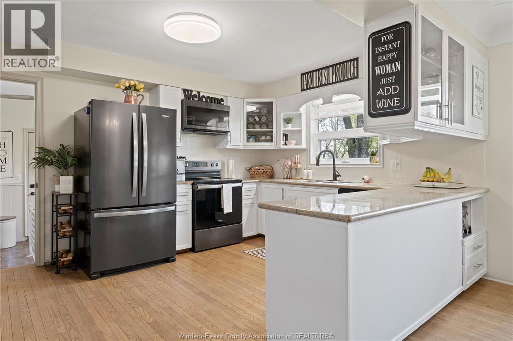 418 TALBOT ROAD East, Leamington, Ontario, N8H3V6 — Photo 10