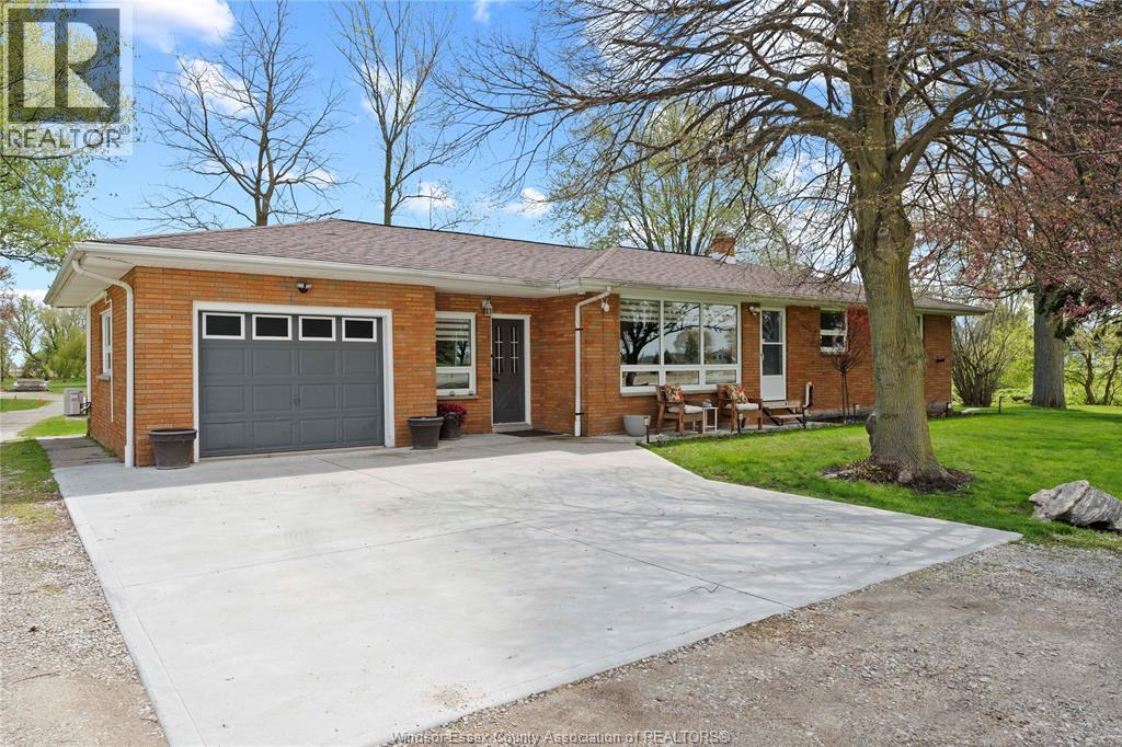418 TALBOT ROAD East, Leamington, Ontario, N8H3V6 — Photo 2