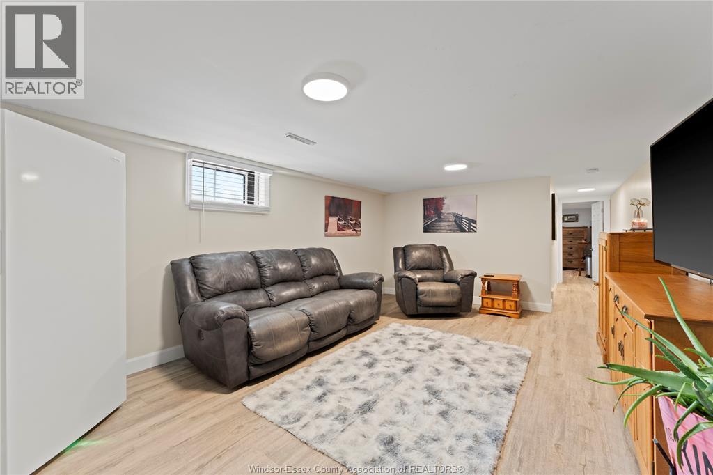 418 TALBOT ROAD East, Leamington, Ontario, N8H3V6 — Photo 20