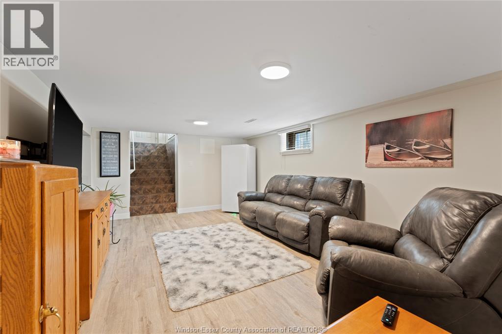 418 TALBOT ROAD East, Leamington, Ontario, N8H3V6 — Photo 21