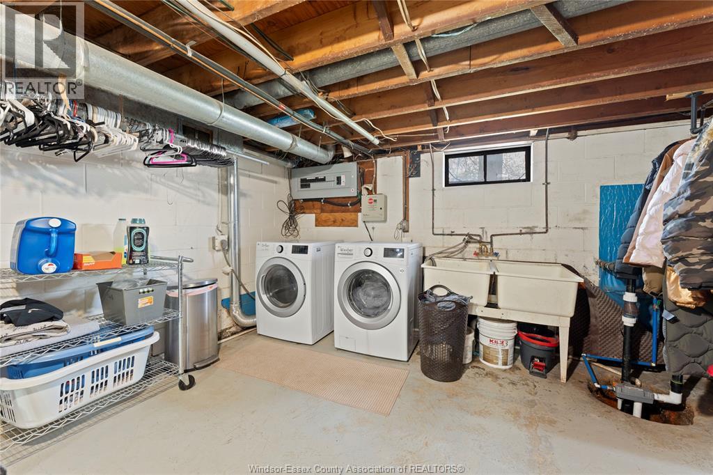 418 TALBOT ROAD East, Leamington, Ontario, N8H3V6 — Photo 24