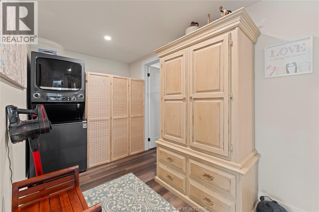 418 TALBOT ROAD East, Leamington, Ontario, N8H3V6 — Photo 37