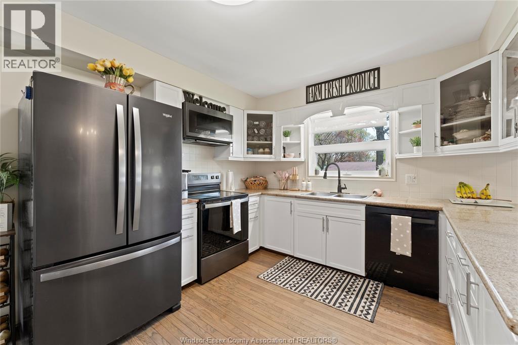 418 TALBOT ROAD East, Leamington, Ontario, N8H3V6 — Photo 8