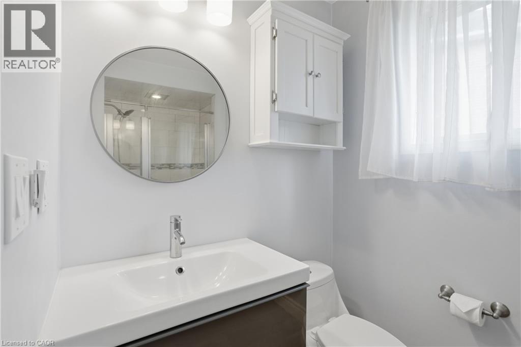 2 AMORE Boulevard, Hamilton, Ontario, L9B2V3 — Photo 13