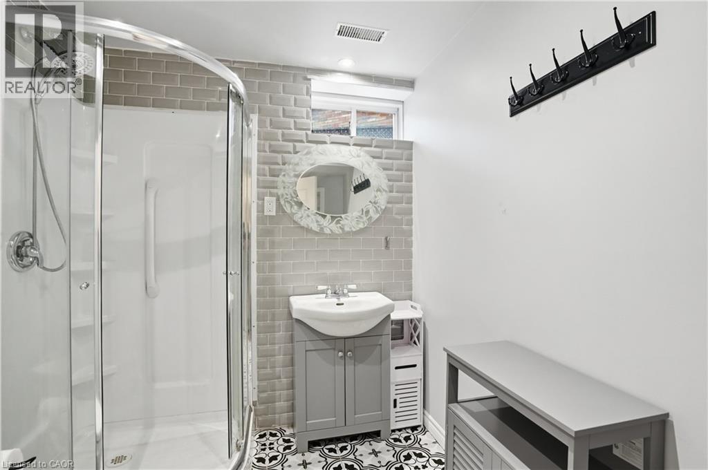 2 AMORE Boulevard, Hamilton, Ontario, L9B2V3 — Photo 22