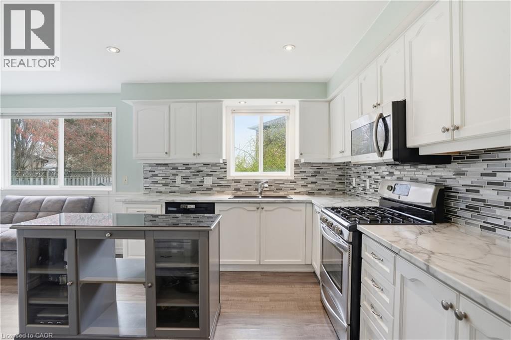 2 AMORE Boulevard, Hamilton, Ontario, L9B2V3 — Photo 7