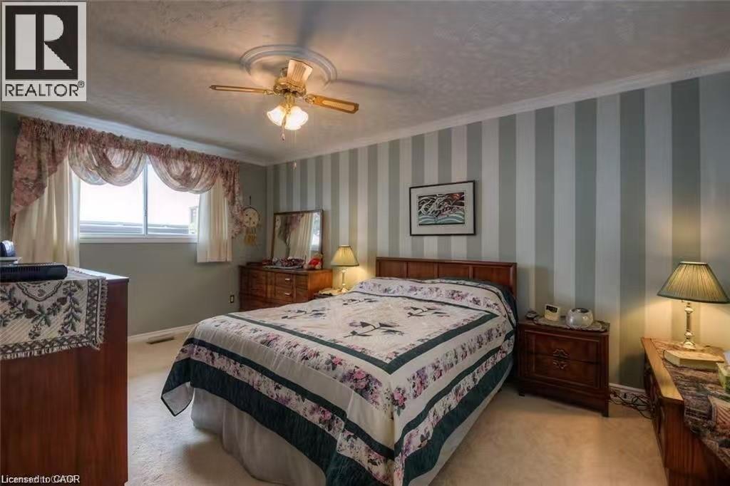711 CEDAR BEND Drive, Waterloo, Ontario, N2V2R2 — Photo 12