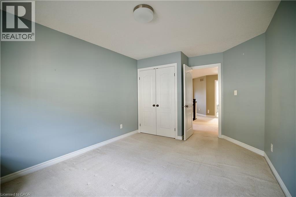 711 CEDAR BEND Drive, Waterloo, Ontario, N2V2R2 — Photo 22