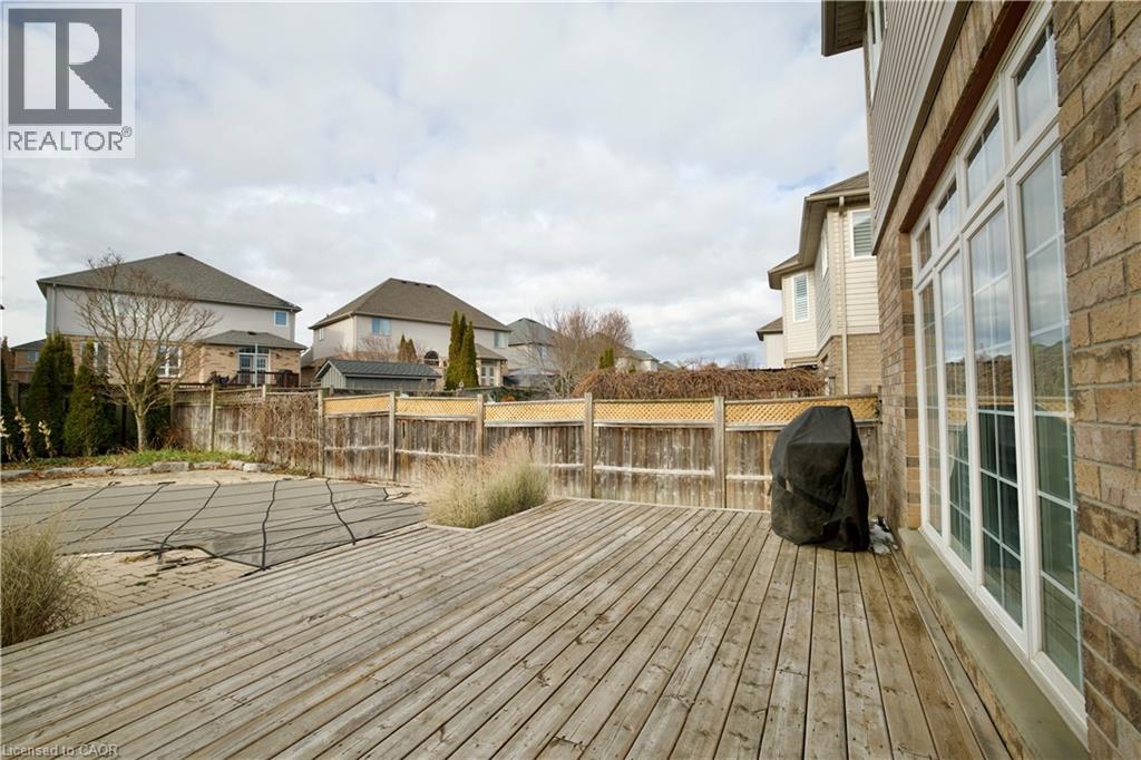 711 CEDAR BEND Drive, Waterloo, Ontario, N2V2R2 — Photo 33
