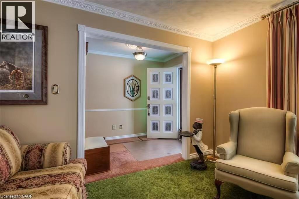 711 CEDAR BEND Drive, Waterloo, Ontario, N2V2R2 — Photo 5