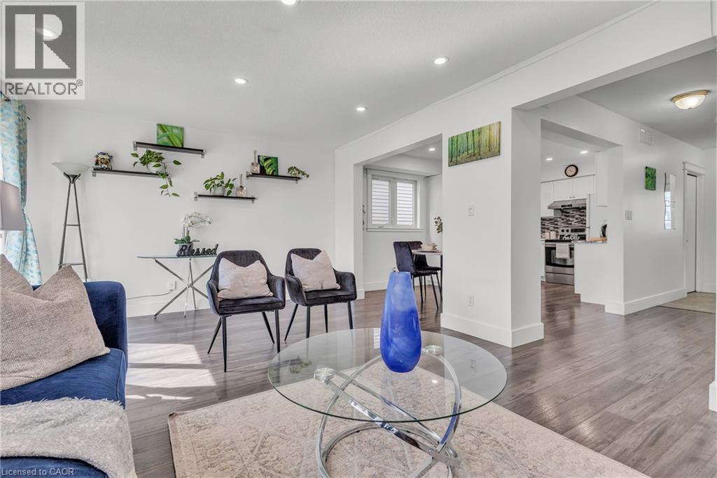 425 ERINBROOK Drive, Kitchener, Ontario, N2E3S4 — Photo 12