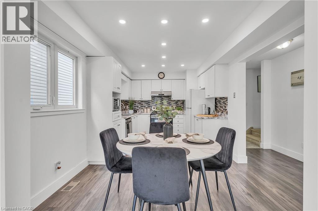 425 ERINBROOK Drive, Kitchener, Ontario, N2E3S4 — Photo 13