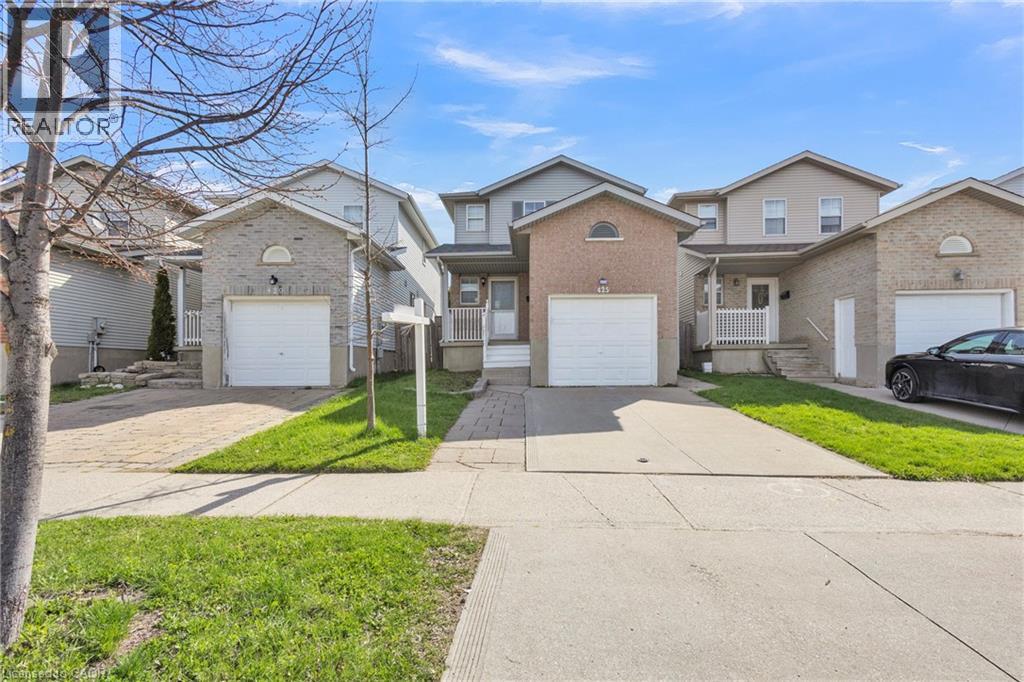 425 ERINBROOK Drive, Kitchener, Ontario, N2E3S4 — Photo 2