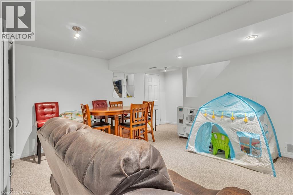 425 ERINBROOK Drive, Kitchener, Ontario, N2E3S4 — Photo 35