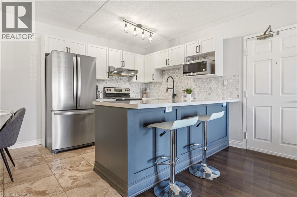 1451 WALKERS Line Unit# 304, Burlington, Ontario, L7M4P1 — Photo 3