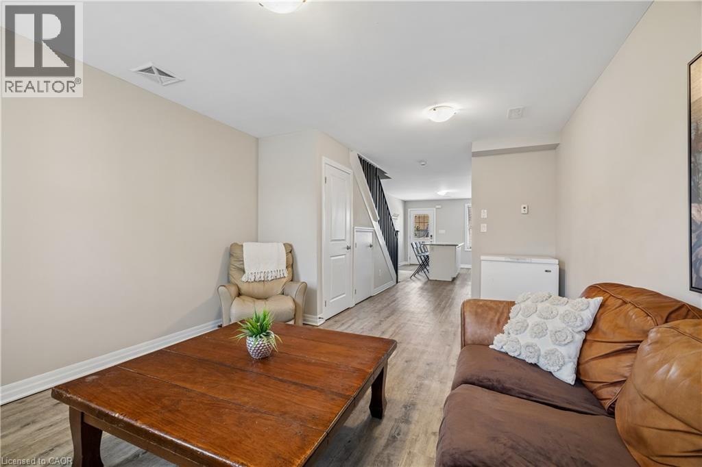 807 GORDON Street Unit# 7, Guelph, Ontario, N1G1Y8 — Photo 14