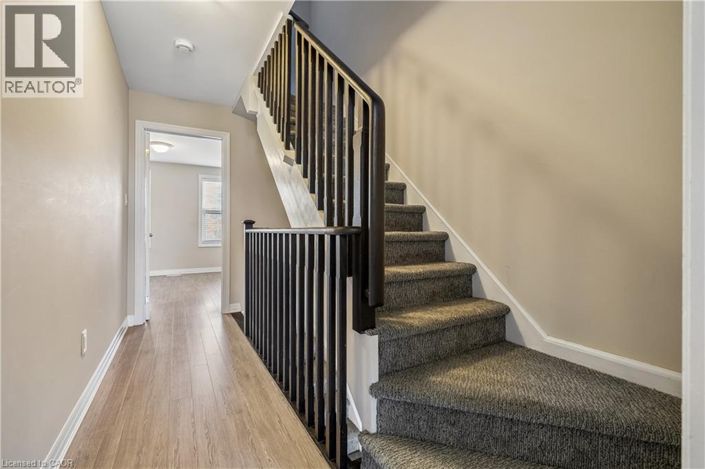 807 GORDON Street Unit# 7, Guelph, Ontario, N1G1Y8 — Photo 16