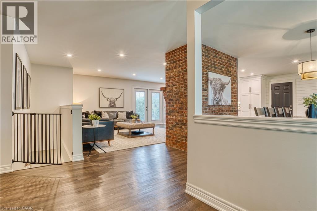 525 BLAKE Street E, Listowel, Ontario, N4W3N6 — Photo 5