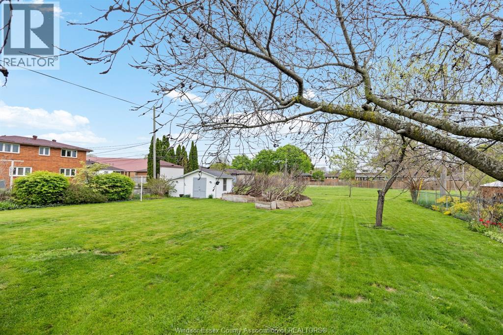 1565 ROXBOROUGH, Windsor, Ontario, N9B3H2 — Photo 27