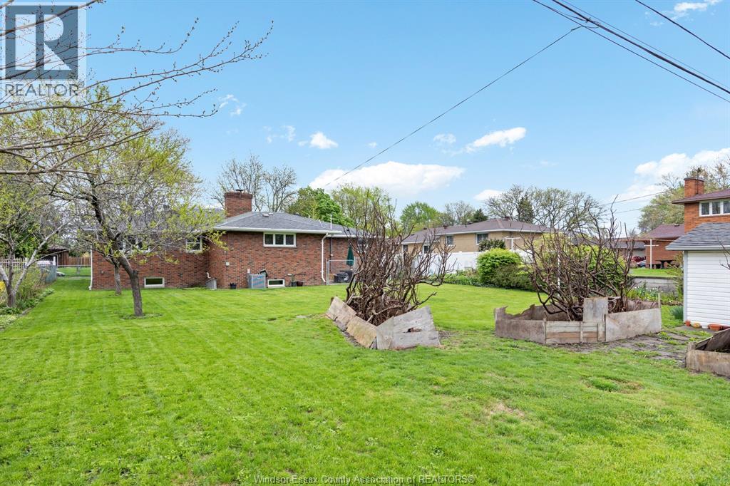 1565 ROXBOROUGH, Windsor, Ontario, N9B3H2 — Photo 28