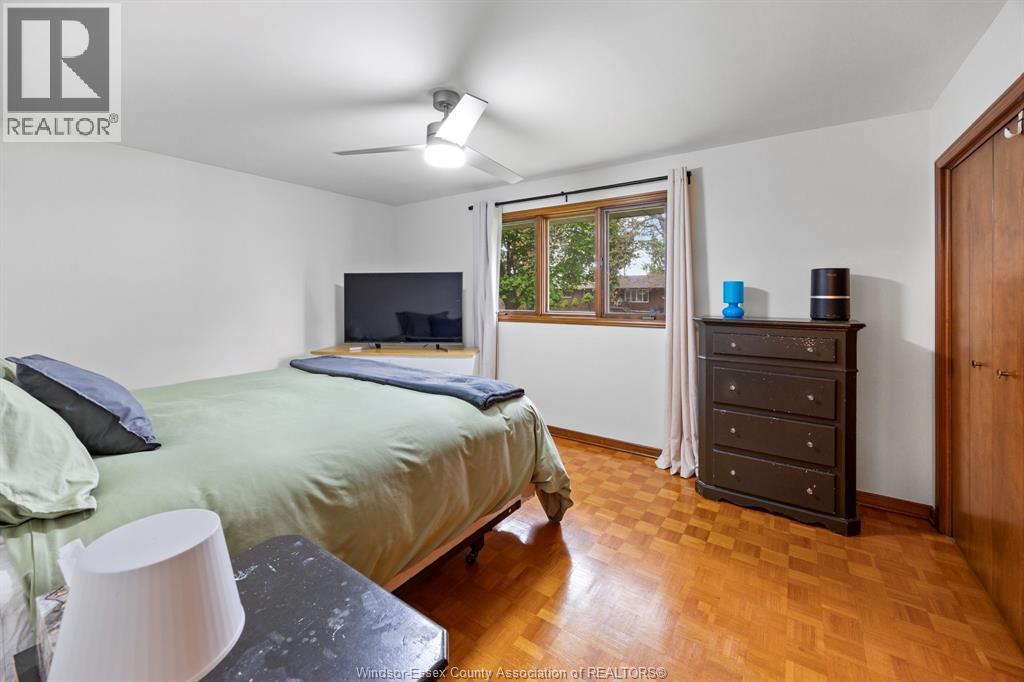 1565 ROXBOROUGH, Windsor, Ontario, N9B3H2 — Photo 8