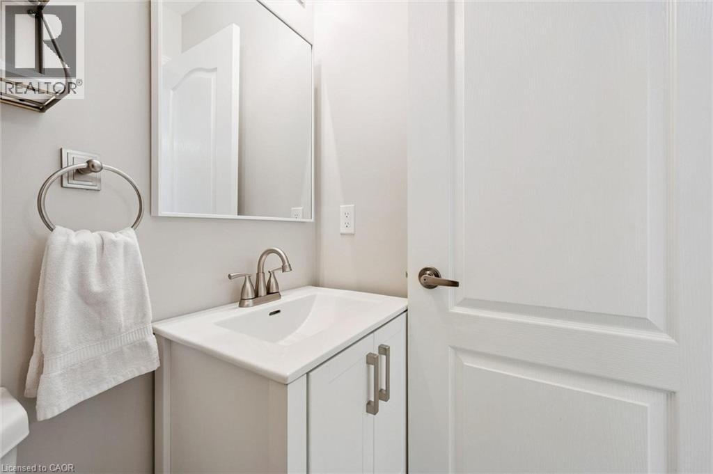 26 SKINNER Drive, Guelph, Ontario, N1E0P7 — Photo 9