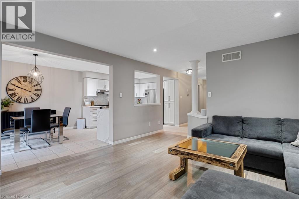99 UDVARI Crescent, Kitchener, Ontario, N2N0A2 — Photo 15