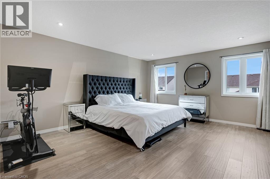 99 UDVARI Crescent, Kitchener, Ontario, N2N0A2 — Photo 22