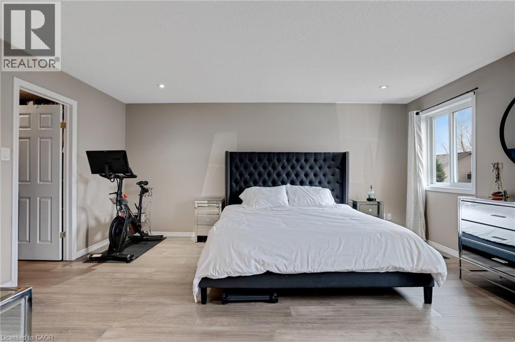 99 UDVARI Crescent, Kitchener, Ontario, N2N0A2 — Photo 23